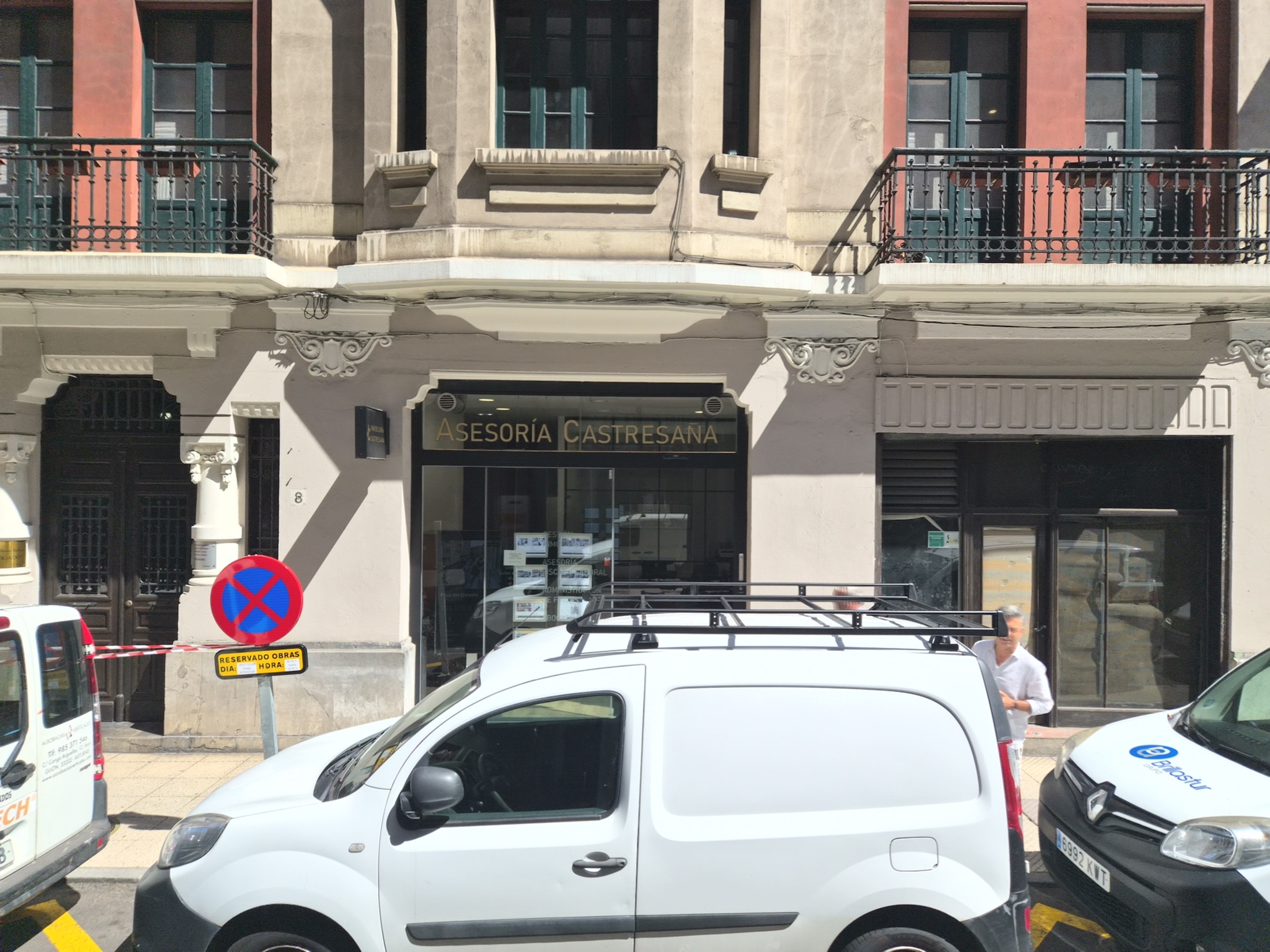 Asesoría Castresana en la calle Cabo Noval de Oviedo